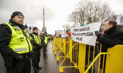 Луч света в царстве произвола: Латвийская Республика заплатит штраф антифашисту