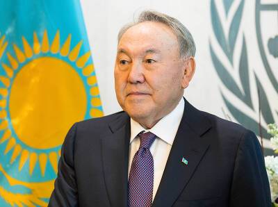 Назарбаев решил уйти с поста лидера партии "Нур Отан"