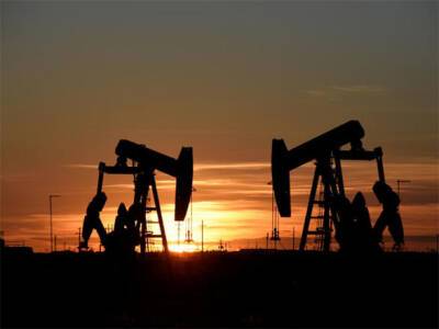 Индия решила продать 5 млн баррелей нефти из своих стратегических запасов