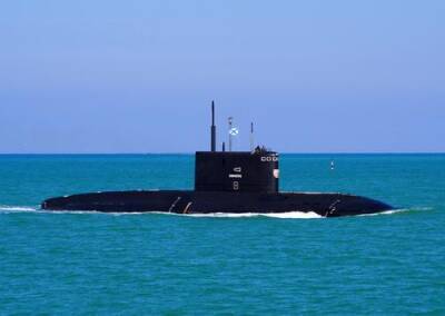 Экипаж подводной лодки «Великий Новгород» Черноморского флота провёл учебную постановку морских мин