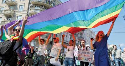 В Раде зарегистрировали законопроект о запрете ЛГБТ-пропаганды: какие предлагаются штрафы