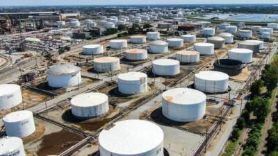 США пошли «крестовым походом» против нефтяных цен: продадут 50 млн баррелей