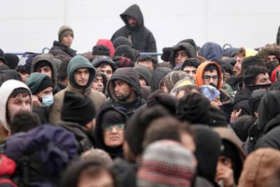 Польша рассказала о перебирающихся вплавь через границу мигрантах