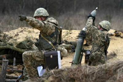 Украинские каратели выпустили по ДНР 20 гранат и 14 мин