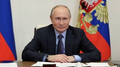 Путин поздравил Радева с переизбранием президентом Болгарии