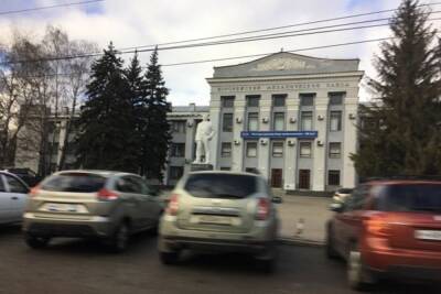 В Воронеже на улице Ворошилова откроют временный наземный пешеходный переход