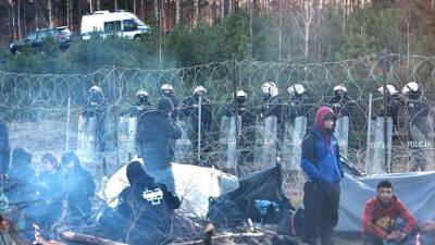 Полянский обвинил ЕС в игнорировании жестокого обращения Польши с мигрантами
