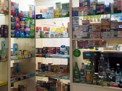 «Коммерсант»: В аптеках пропали лекарства от простуды и гриппа