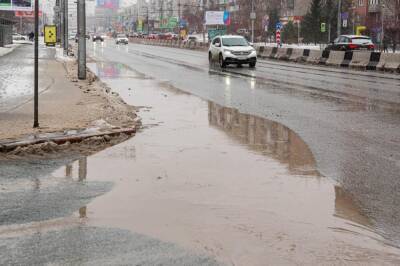 В Новосибирской области водителей попросили отказаться от поездок на трассах