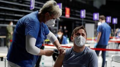 Чехия может стать следующей страной, где введут обязательную вакцинацию