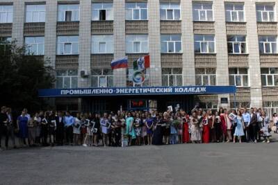Директора новосибирского колледжа, из которого уволили учителя за поддержку Навального, отправили в колонию строгого режима за откат