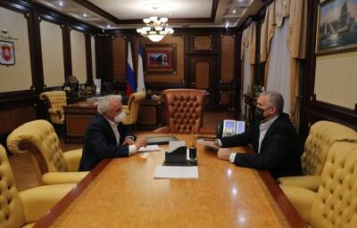 Глава Крыма пригласил президента Болгарии посетить полуостров