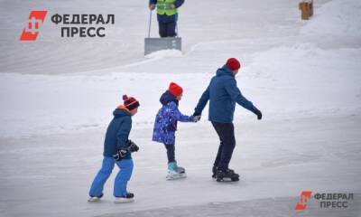 Мэр Новосибирска опроверг информацию о строительстве магазина на месте хоккейной коробки