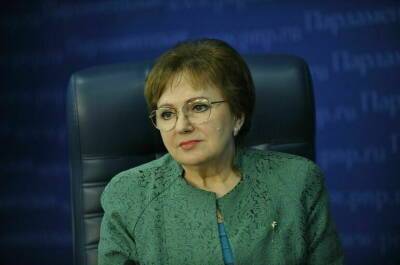 Законы о «приёмных семьях» для пожилых приняты в 63 регионах России, сообщила Бибикова
