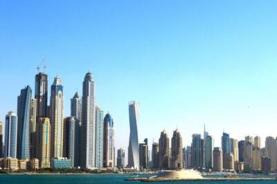 Самый высокий в мире панорамный бассейн открылся в Дубае