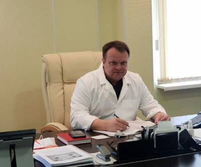 Главврач больницы им Боткина подписал письмо к антиваксерам, позвав их к себе в стационар