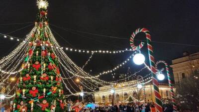 Посетить рождественские ярмарки в Петербурге можно будет только по qr-коду