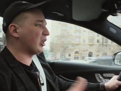 Устроившего массовое ДТП в Москве блогера Эдварда Била оштрафовали за простой общественного транспорта