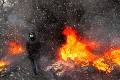 Протесты против ковидных ограничений в Европе перерастают в насильственные и мира