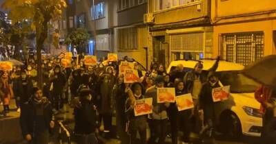 Тайип Эрдоган - "Правительство — в отставку!": жители Турции вышли на акции протеста из-за падения лиры (фото, видео) - focus.ua - Украина - Турция - Анкара - Стамбул