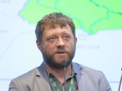 Корниенко подтвердил готовность власти ввести в Украине чрезвычайное положение