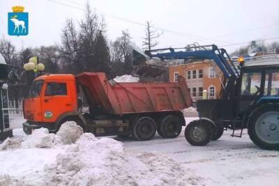 Прошлой ночью с улиц Йошкар-Олы вывезли более 300 кубов снега - mk.ru - Йошкар-Олы