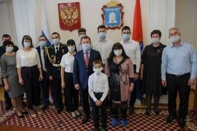 В Тамбовской области наградили десять детей-героев