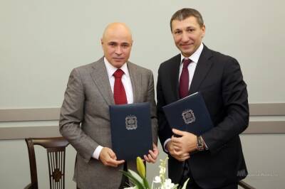 Игорь Артамонов подписал соглашение о сотрудничестве с ДОМ.РФ