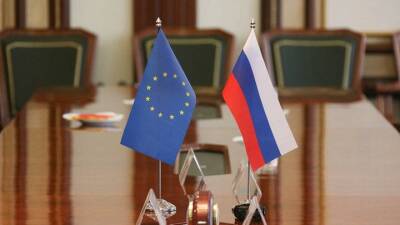 Евросоюз призвал Россию отменить указ путина о поддержке Донбасса