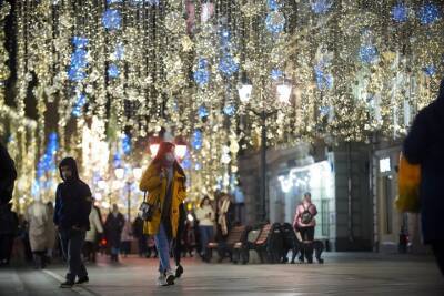 Монтаж нескольких светящихся арок почти завершили в центре Москвы