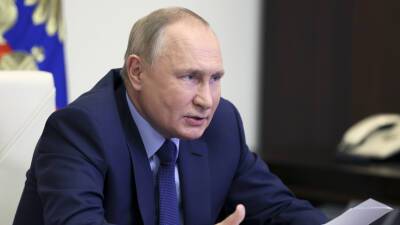 Путин сообщил, что испытал назальную вакцину от коронавируса