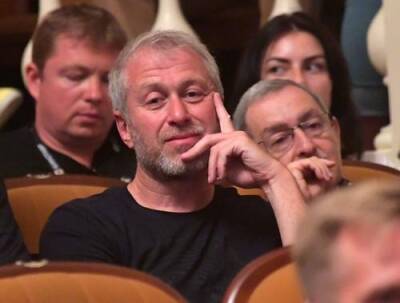 Лондонский суд признал утверждение о том, что Абрамович является «кассиром Путина», клеветническим