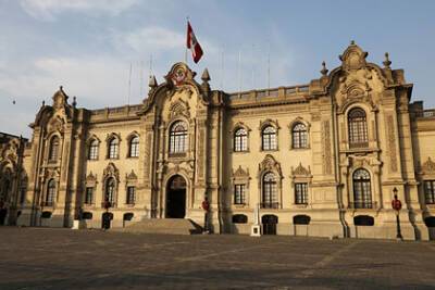 Во Дворце правительства Перу нашли двадцать тысяч долларов