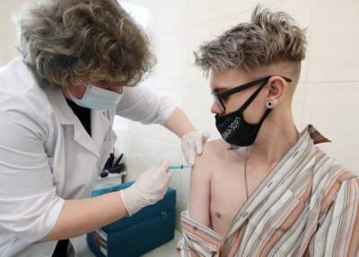 В России зарегистрирована вакцина от ковида для подростков «Спутник M»