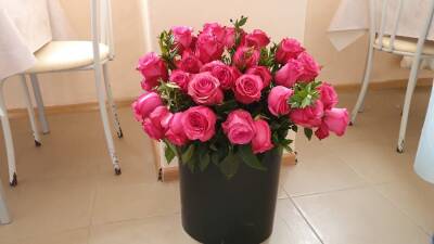 Житель Башкирии на украденные деньги купил возлюбленной цветы