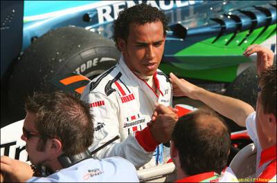15 лет назад в McLaren объявили о контакте с Хэмилтоном