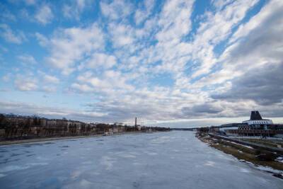 Псковская администрация прорабатывает предложения по обустройству набережной реки Великой