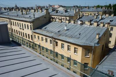 Как в Петербурге будут решать проблему с ремонтом крыш