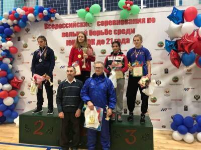 Липчанки выиграли Всероссийские соревнования по борьбе
