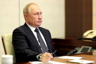 Путин провел телефонный разговор с председателем Евросовета