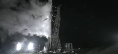 SpaceX запустила впервые в истории космический корабль для столкновения с астероидом