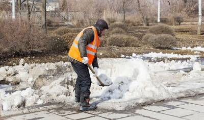 Владимиров указал на неготовность властей Петербурга к оперативной уборке снега