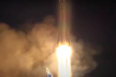 Ракета «Союз-2.1Б» запущена с Плесецка с военным аппаратом