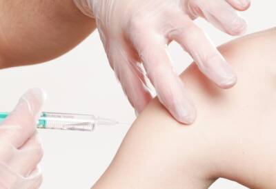 Иммунолог рассказал, зачем нужно вакцинироваться после болезни