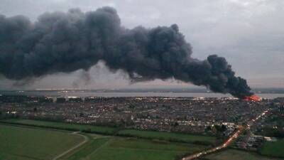 Взрыв на заводе по производству пластмассы прогремел в Великобритании