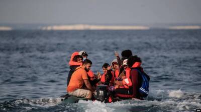 Более 30 мигрантов утонули при переправе через Ла-Манш