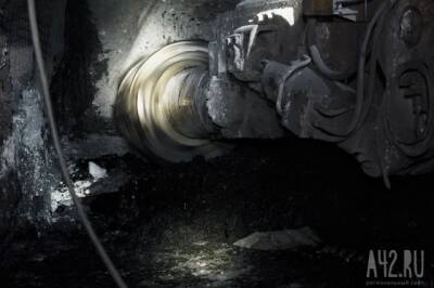 В Кузбассе спасатели вывели из задымлённой шахты «Листвяжная» 239 человек