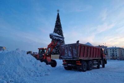 С улиц Мурманска за минувшие сутки вывезено более 3,5 тысяч кубометров снега