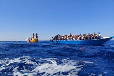 В Ла-Манше утонули 30 «правильных» беженцев
