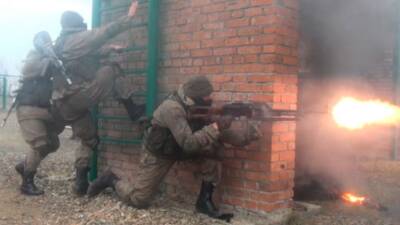 Разведчики морской пехоты ТОФ провели учения в Приморском крае